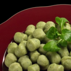 Spinat-Gnocchi mit Pistaziensauce-Barone GmbH