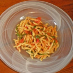 Strozzapreti mit rukola-Barone GmbH
